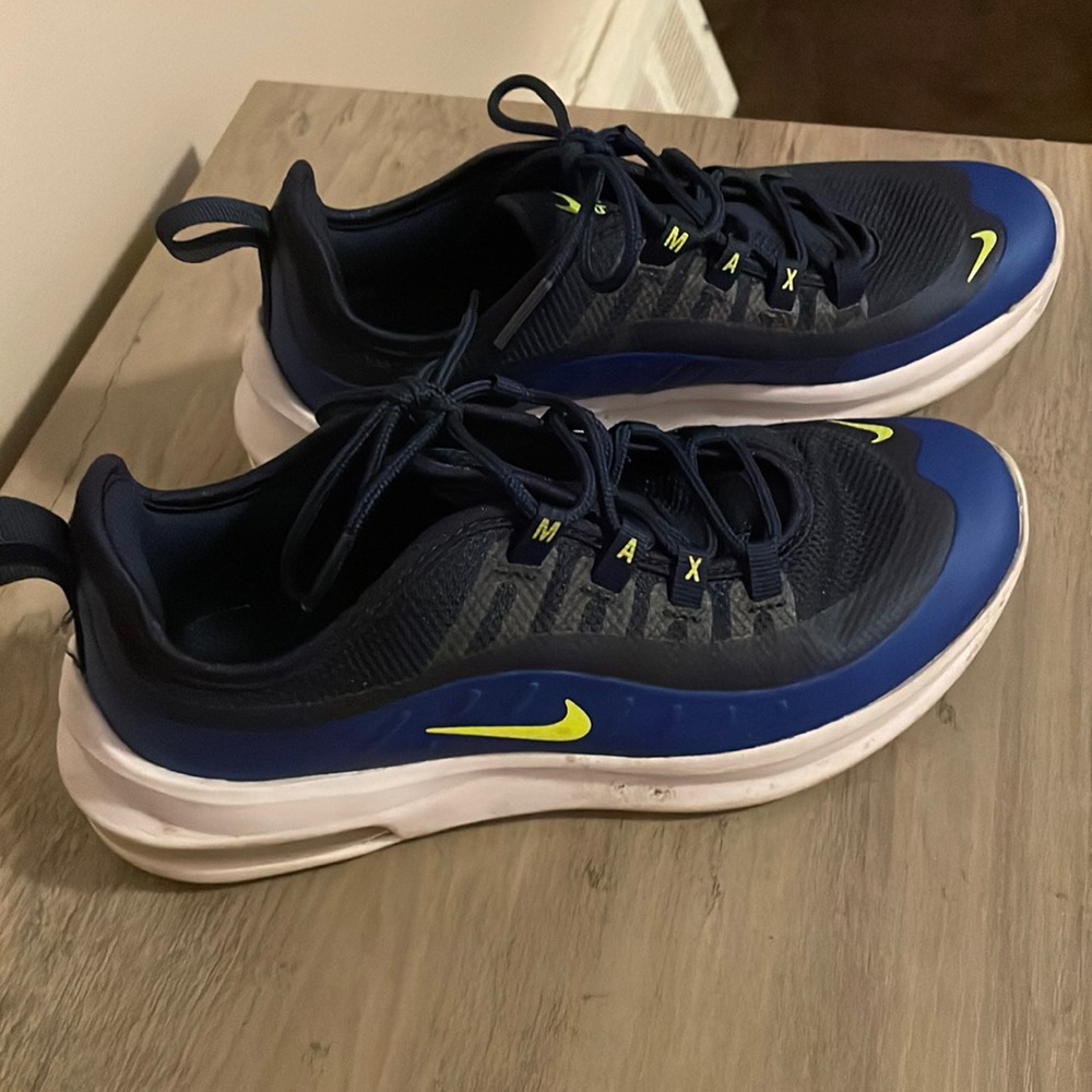 Nike air max